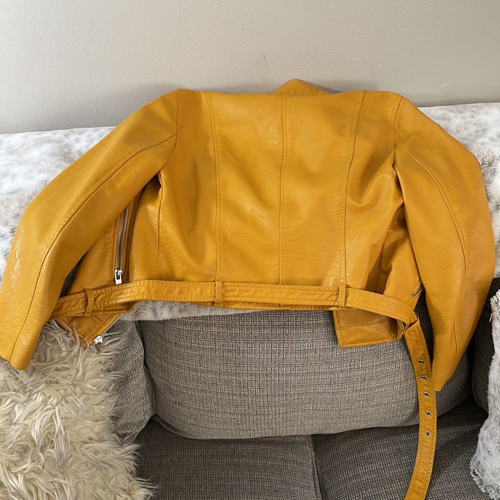 Zara Spring 2016 Jacket - Picture 3 of 3